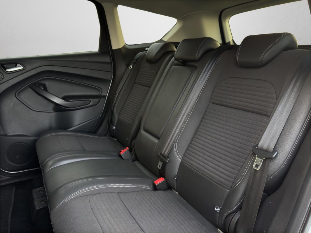 Ford Kuga 1.5 Flexifuel-E85 150 SS 4x2 BVM6 ST-Line Black Silver