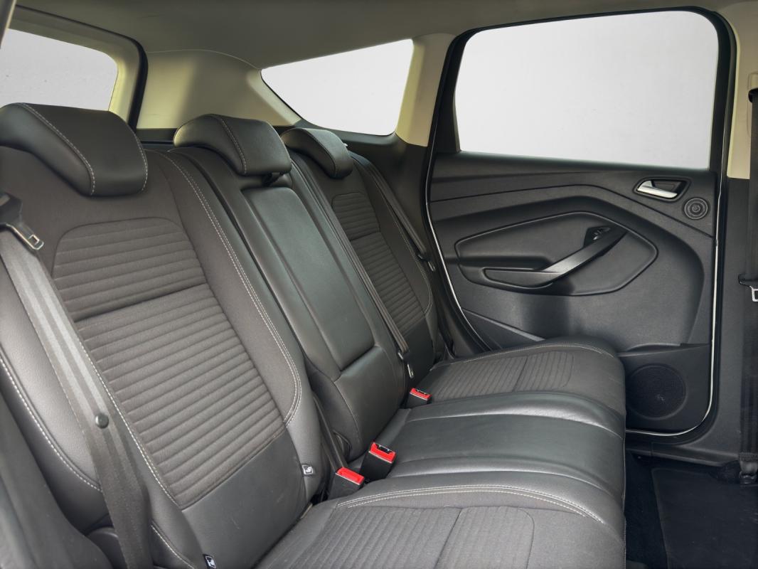 Ford Kuga 1.5 Flexifuel-E85 150 SS 4x2 BVM6 ST-Line Black Silver