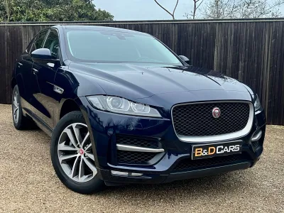 Jaguar F-Pace F-Pace 25t AWD R-Sport