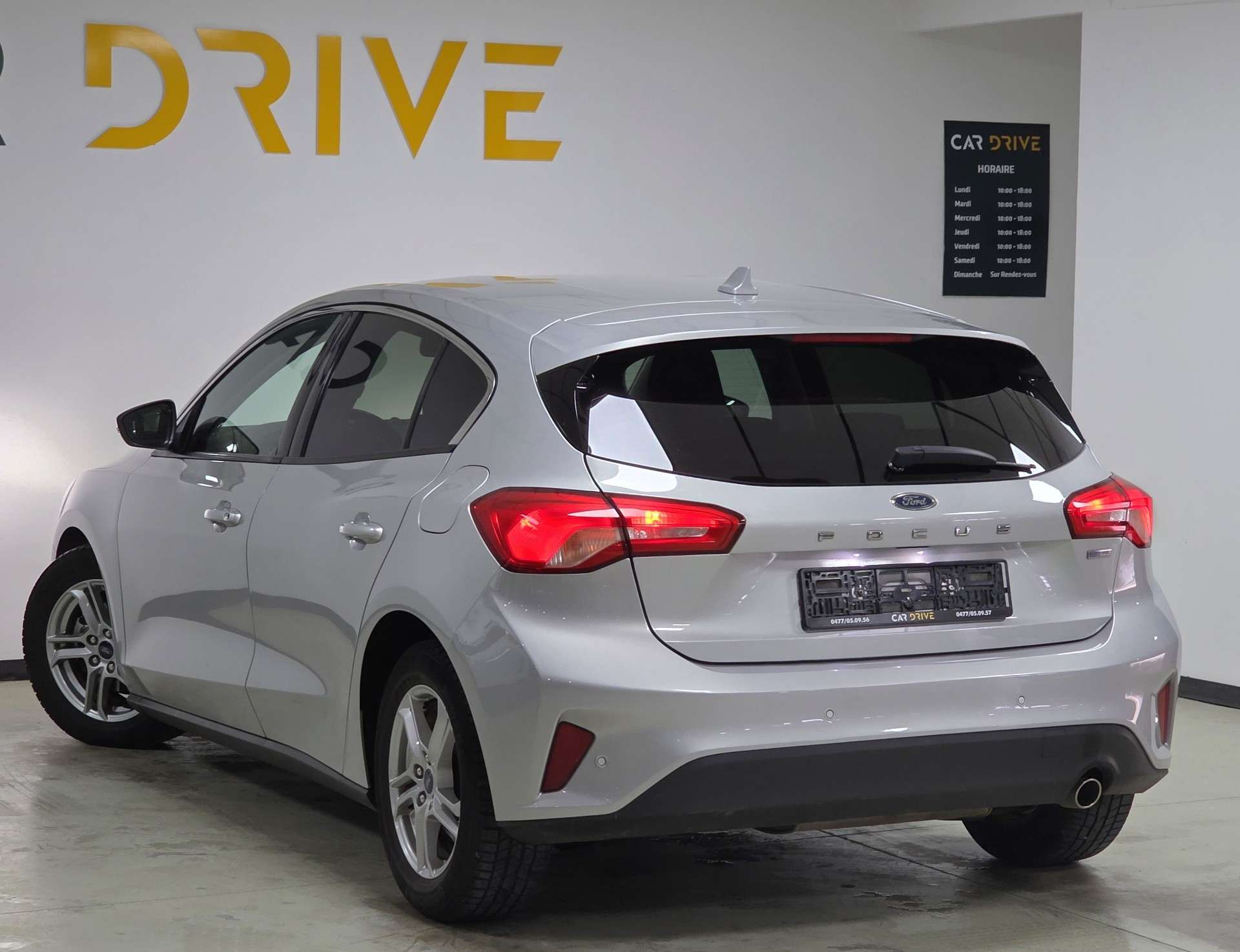 Ford Focus 1.5 D CAPTEURS/SIEGE CHAUF/CARPLAY/CRUISE/1ER PROP