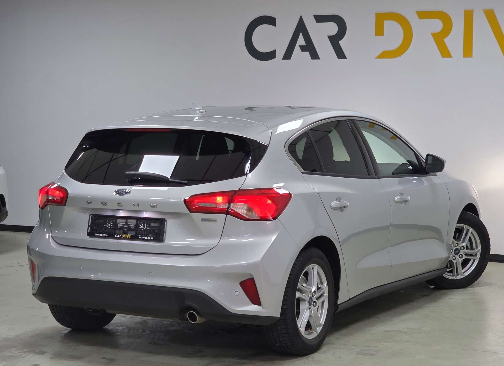 Ford Focus 1.5 D CAPTEURS/SIEGE CHAUF/CARPLAY/CRUISE/1ER PROP