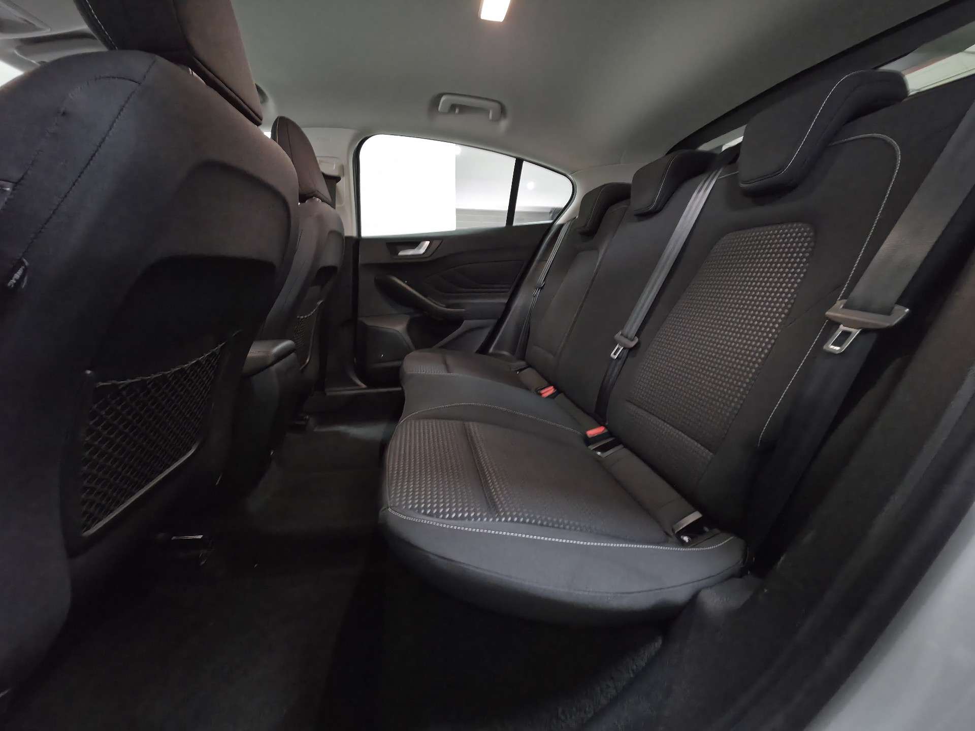 Ford Focus 1.5 D CAPTEURS/SIEGE CHAUF/CARPLAY/CRUISE/1ER PROP