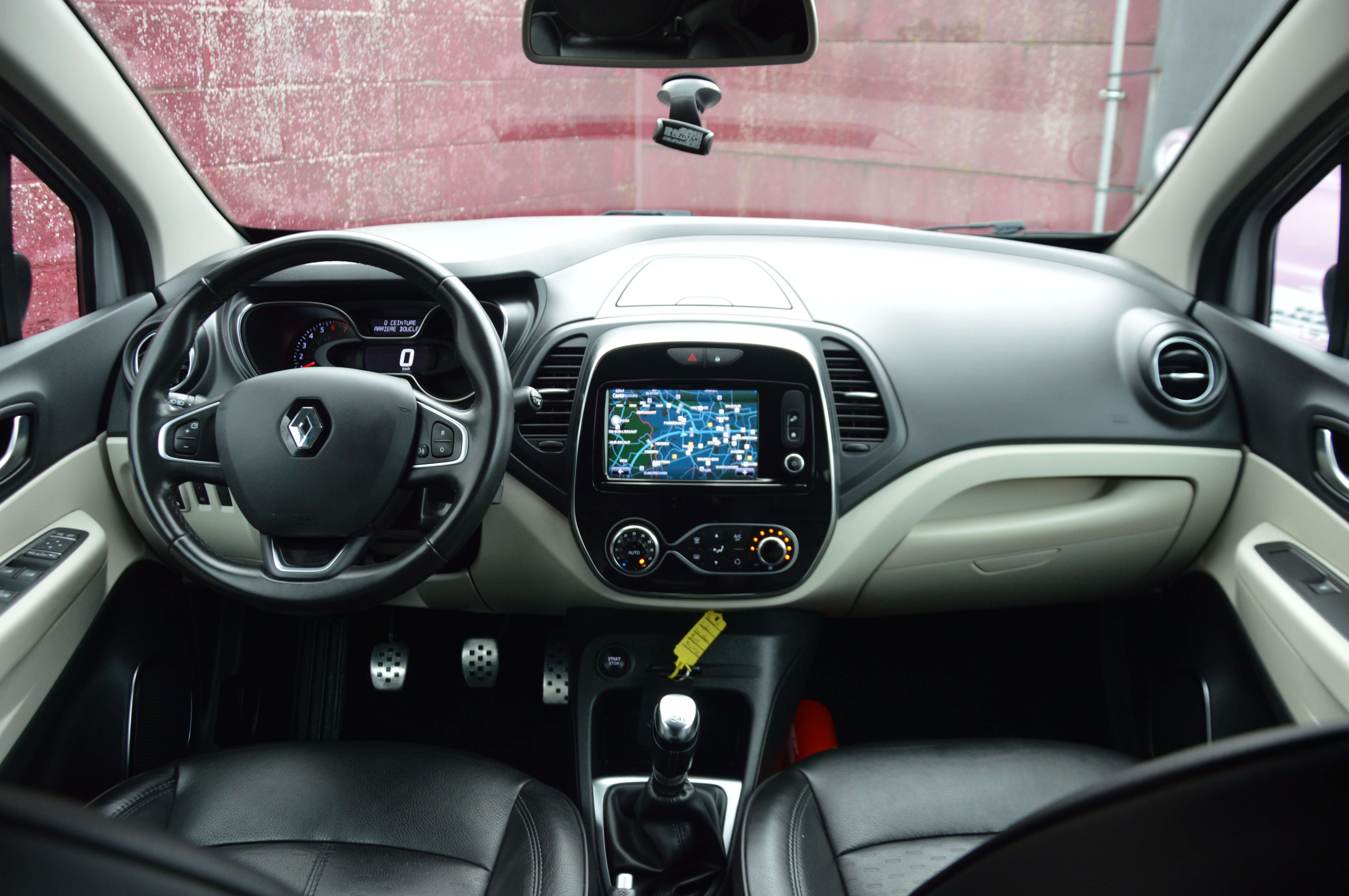 Renault Captur 1.2TCe Intens NAV CAM CLIM AUTO CUIR 24.846KM