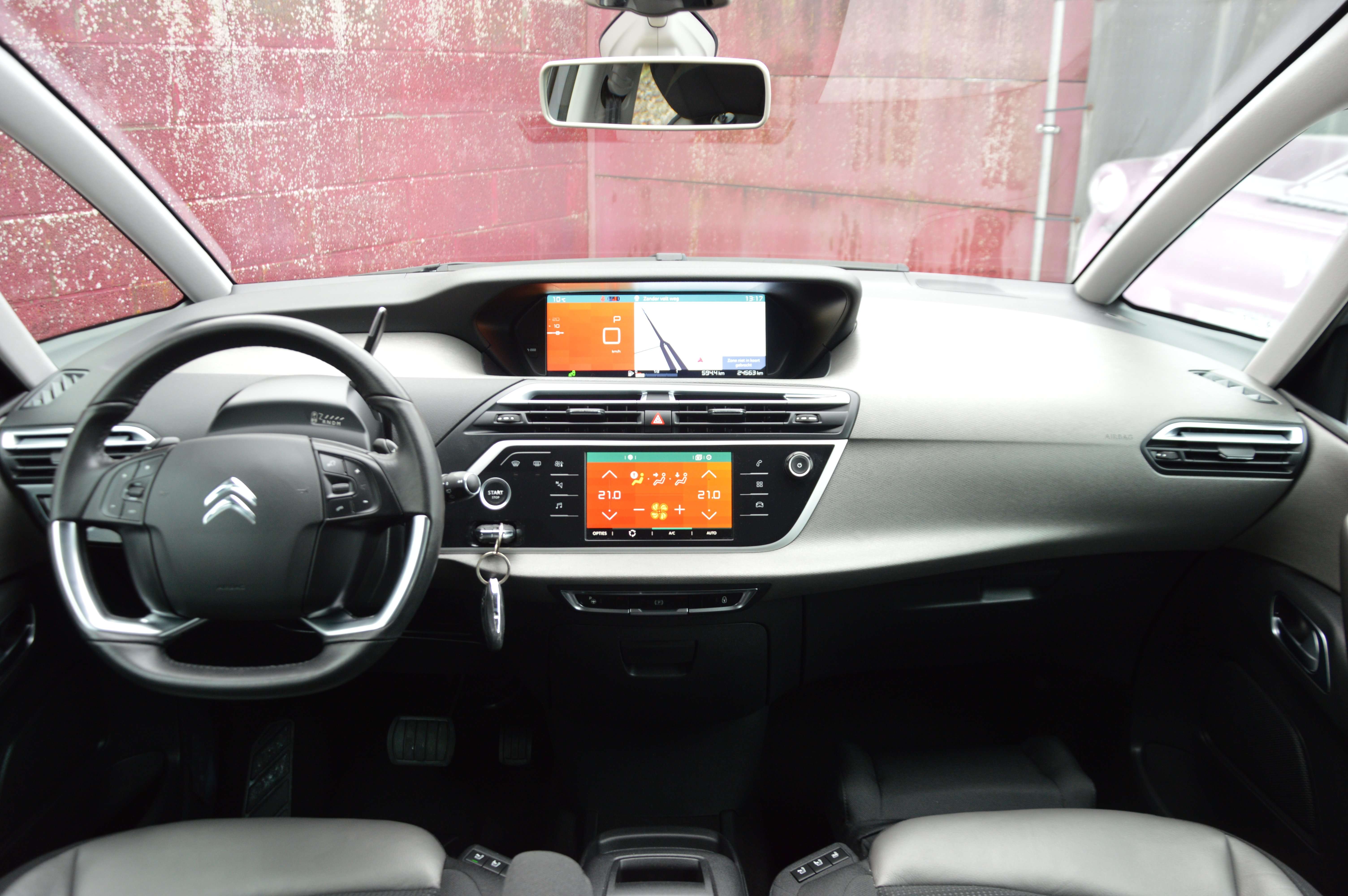 Citroen C4 Picasso 1.2PureTech Shine BOITE AUT NAV CAM CLIM 24.564KM