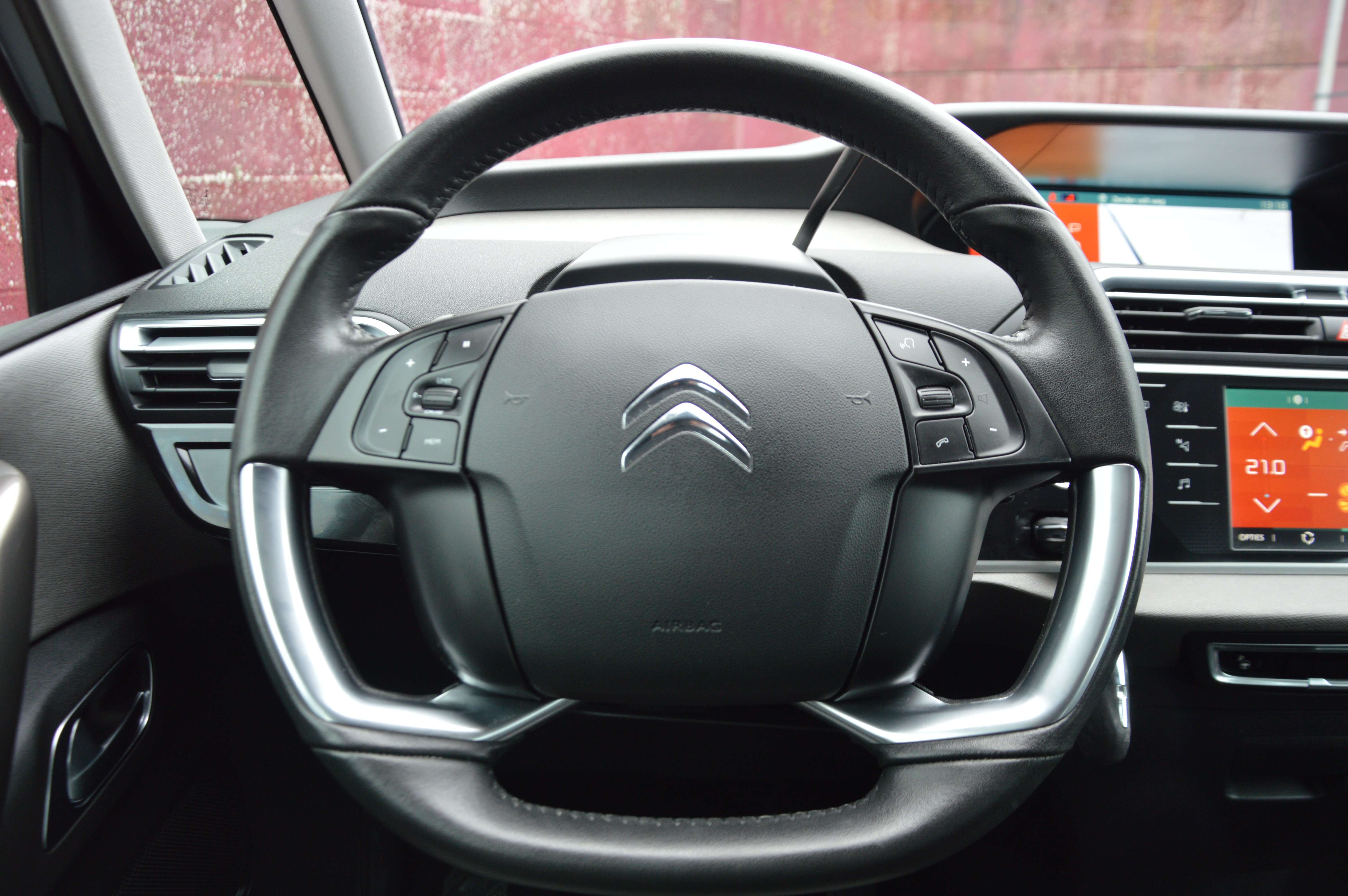 Citroen C4 Picasso 1.2PureTech Shine BOITE AUT NAV CAM CLIM 24.564KM