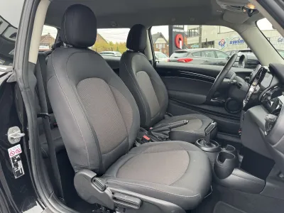 MINI Cooper 1.5 AUTO. 6D / NAV / AIRCO / LED / CARPLAY / PDC /