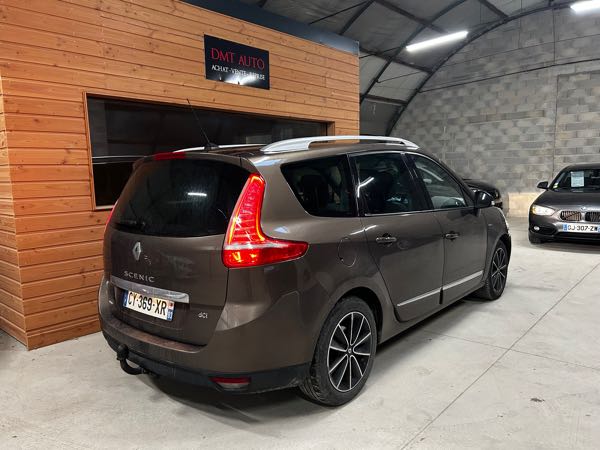 Renault Grand Scenic III (3) 1.5 DCI 110 BOSE EDITION EDC 7PL