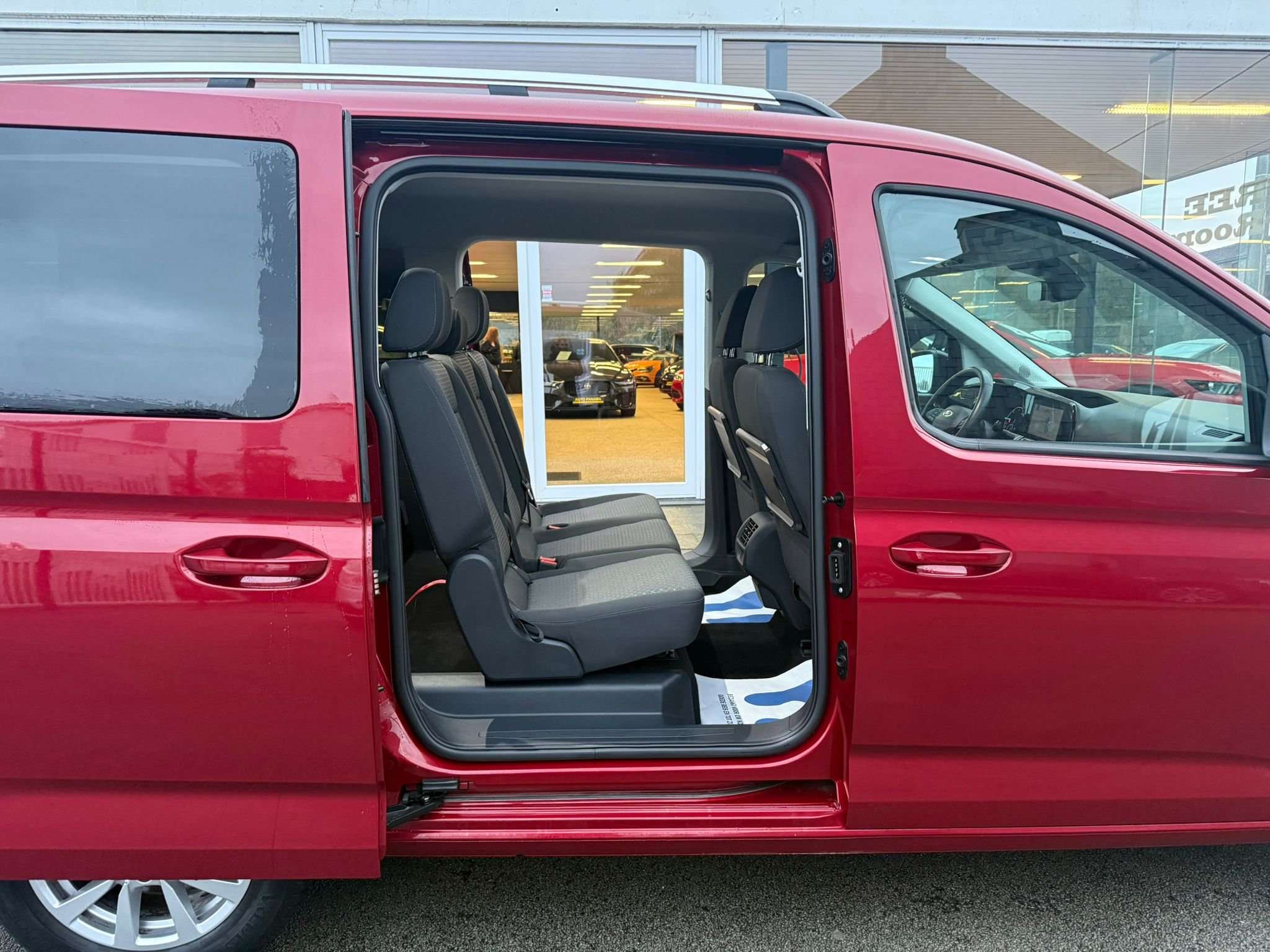Ford Tourneo Connect 2.0EcoBlue  7 PL NOUVEAU MODEL PHARE LED JA FULL