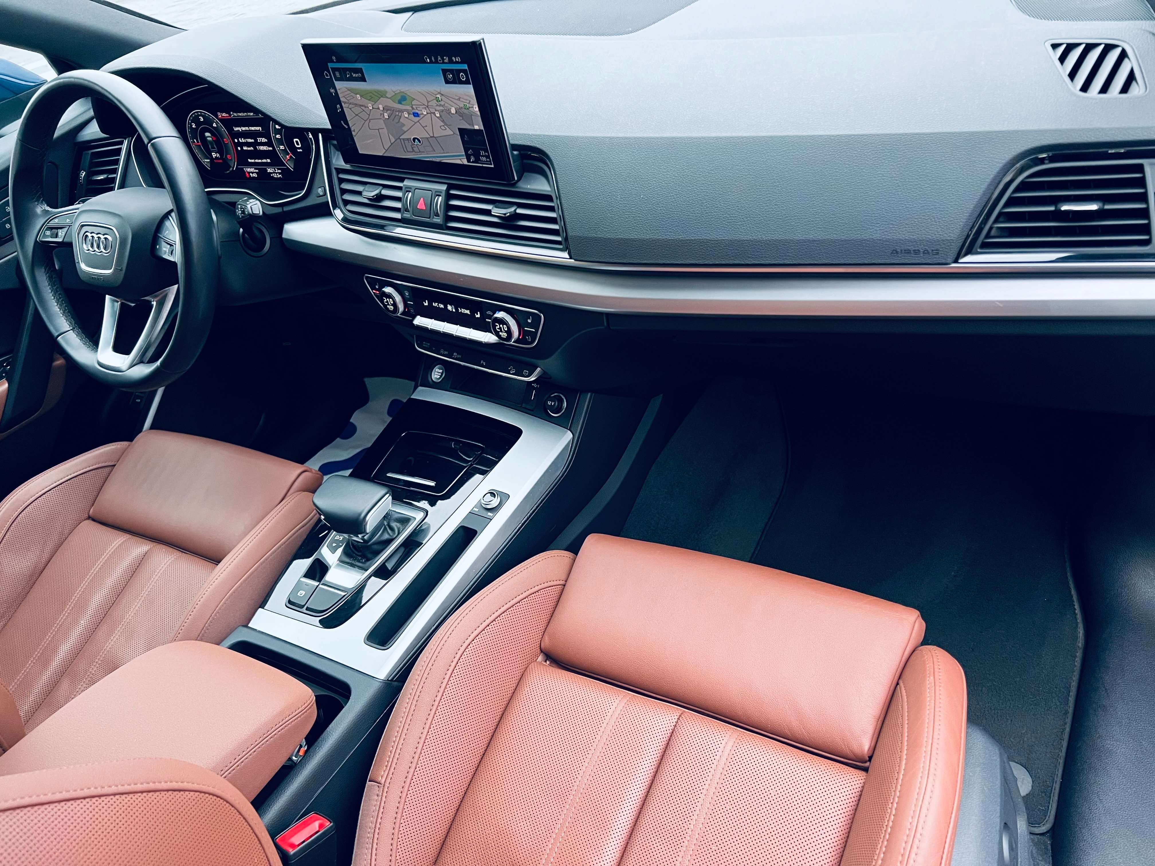 Audi Q5 35 TDi S tronic+(25537€+TVA)+PANO+CAMERA+GARANTIE