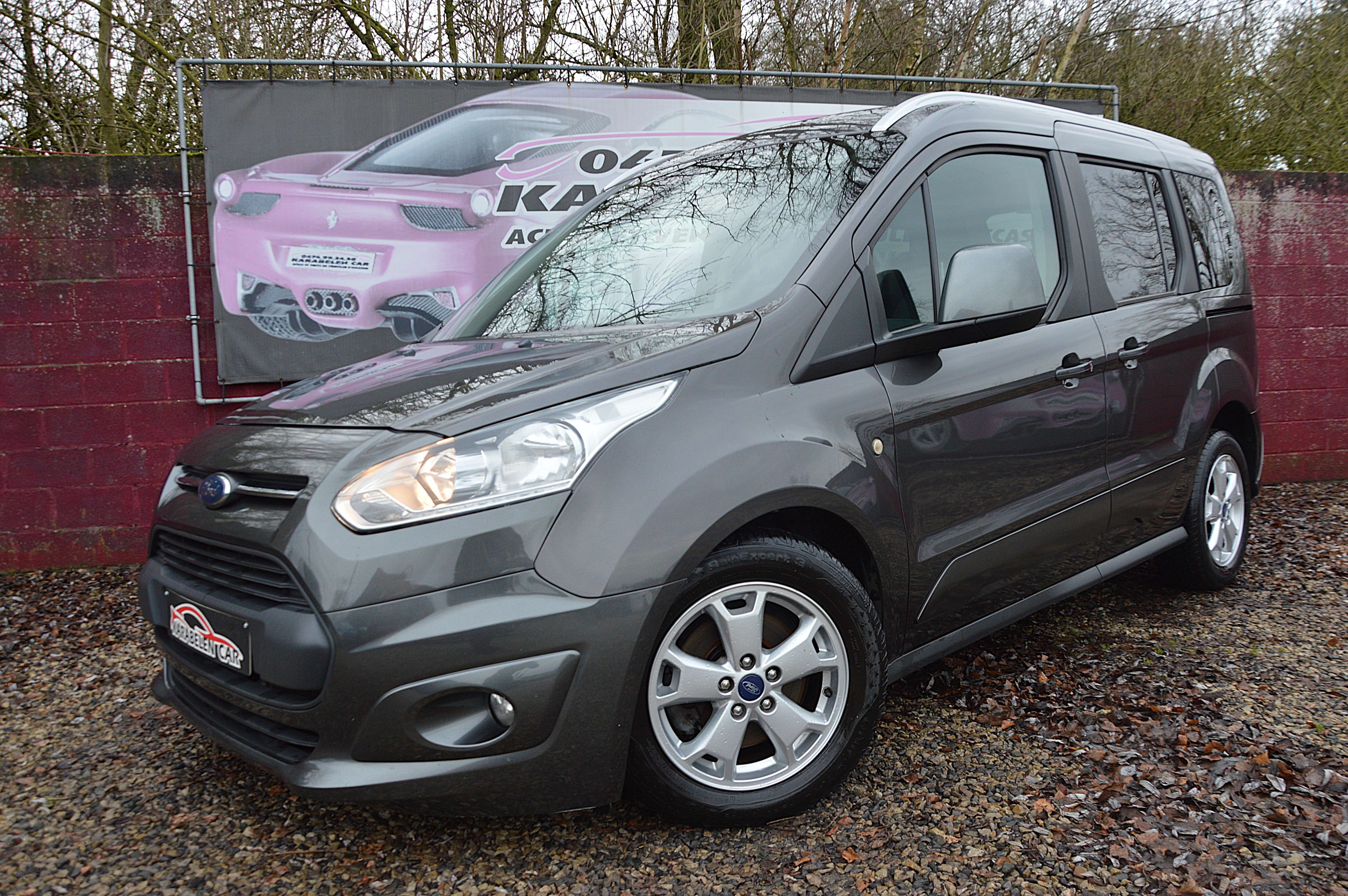 Ford Tourneo Connect 1.5TDCi Titanium BOITE AUT PANO NAV CAM 78.590KM