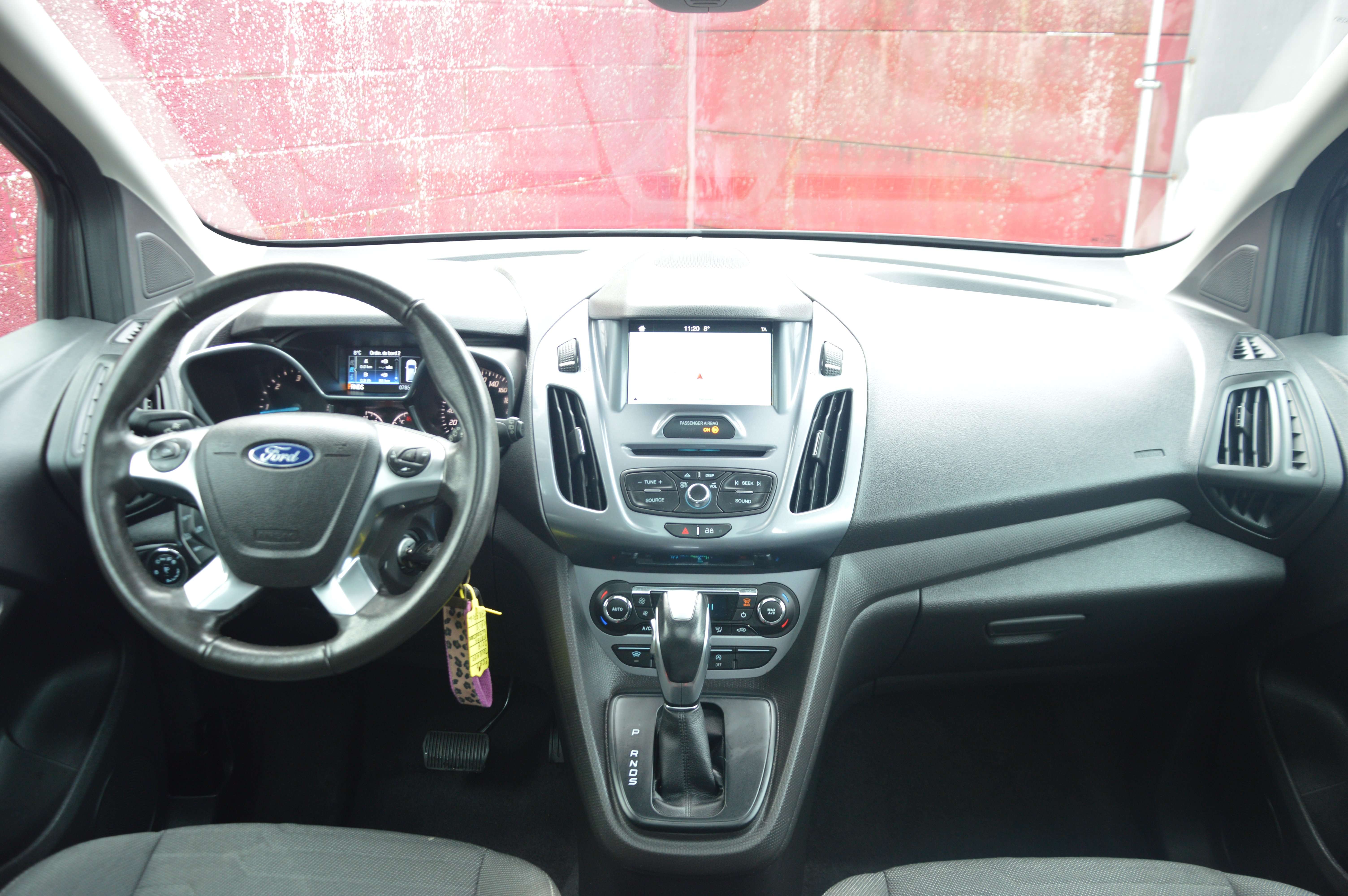 Ford Tourneo Connect 1.5TDCi Titanium BOITE AUT PANO NAV CAM 78.590KM