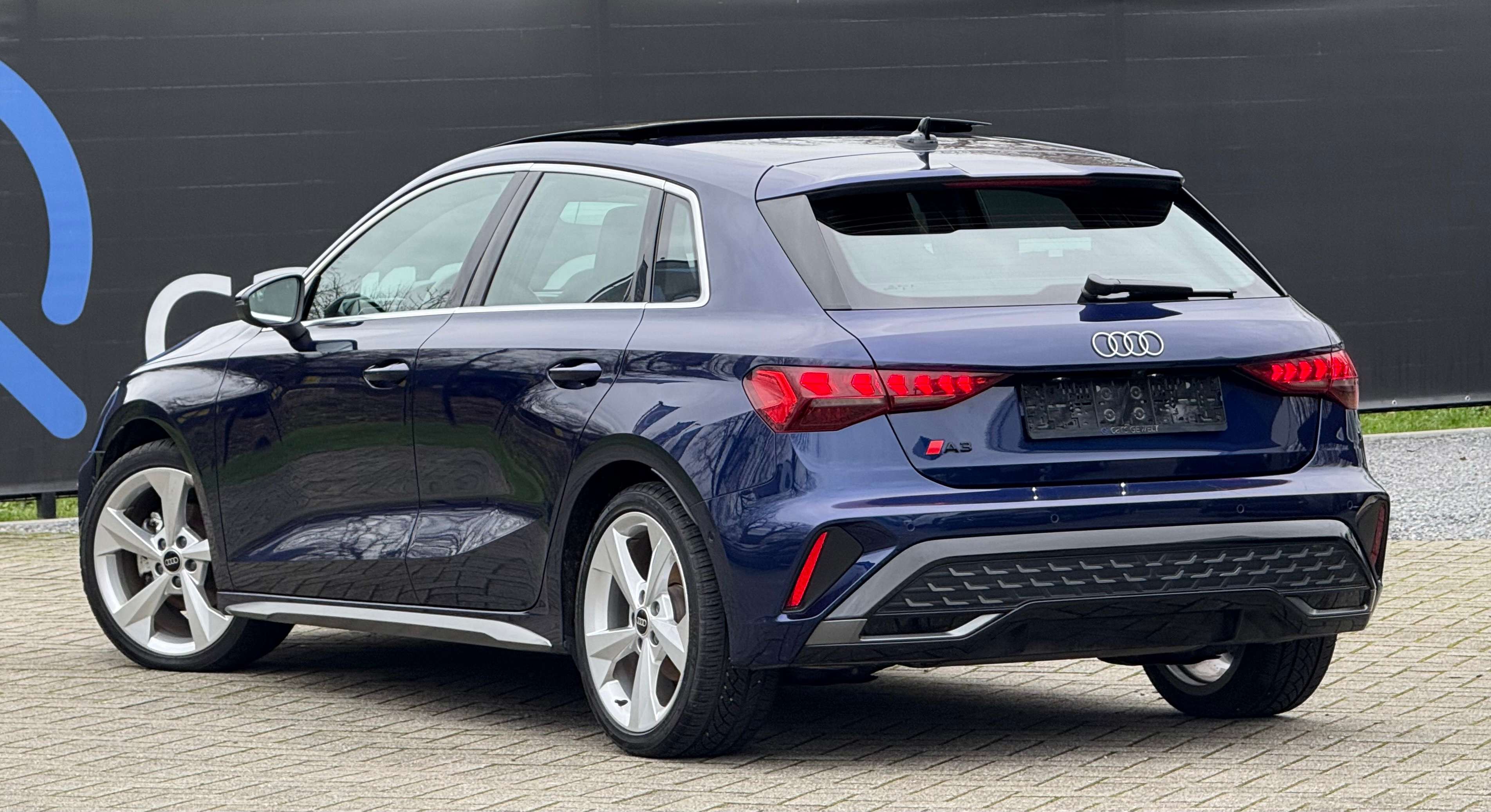 Audi A3 1.5 35 TFSI S-LINE INT/EXT SONOS PANODAK CARPLAY