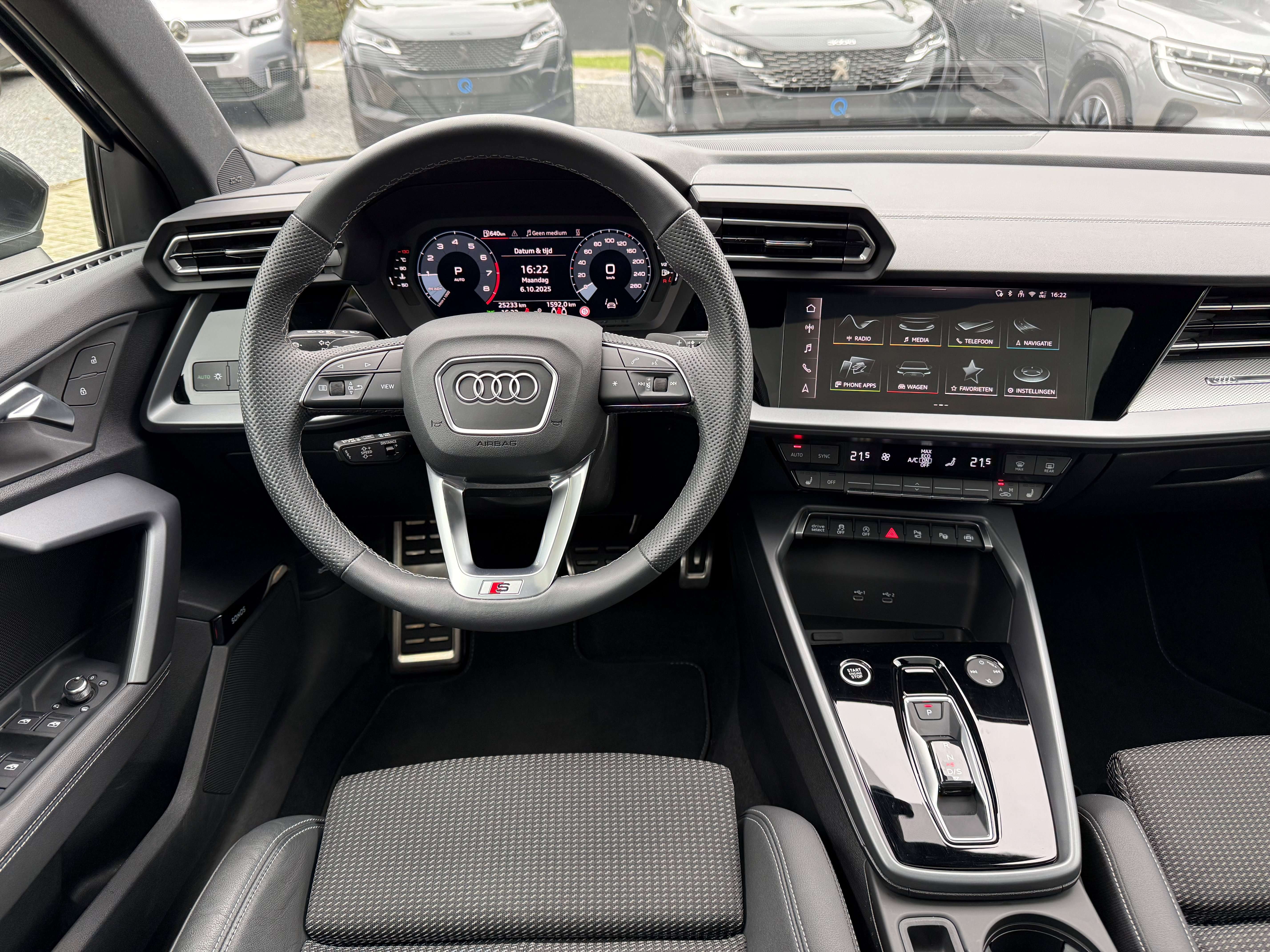 Audi A3 1.5 35 TFSI S-LINE INT/EXT SONOS PANODAK CARPLAY
