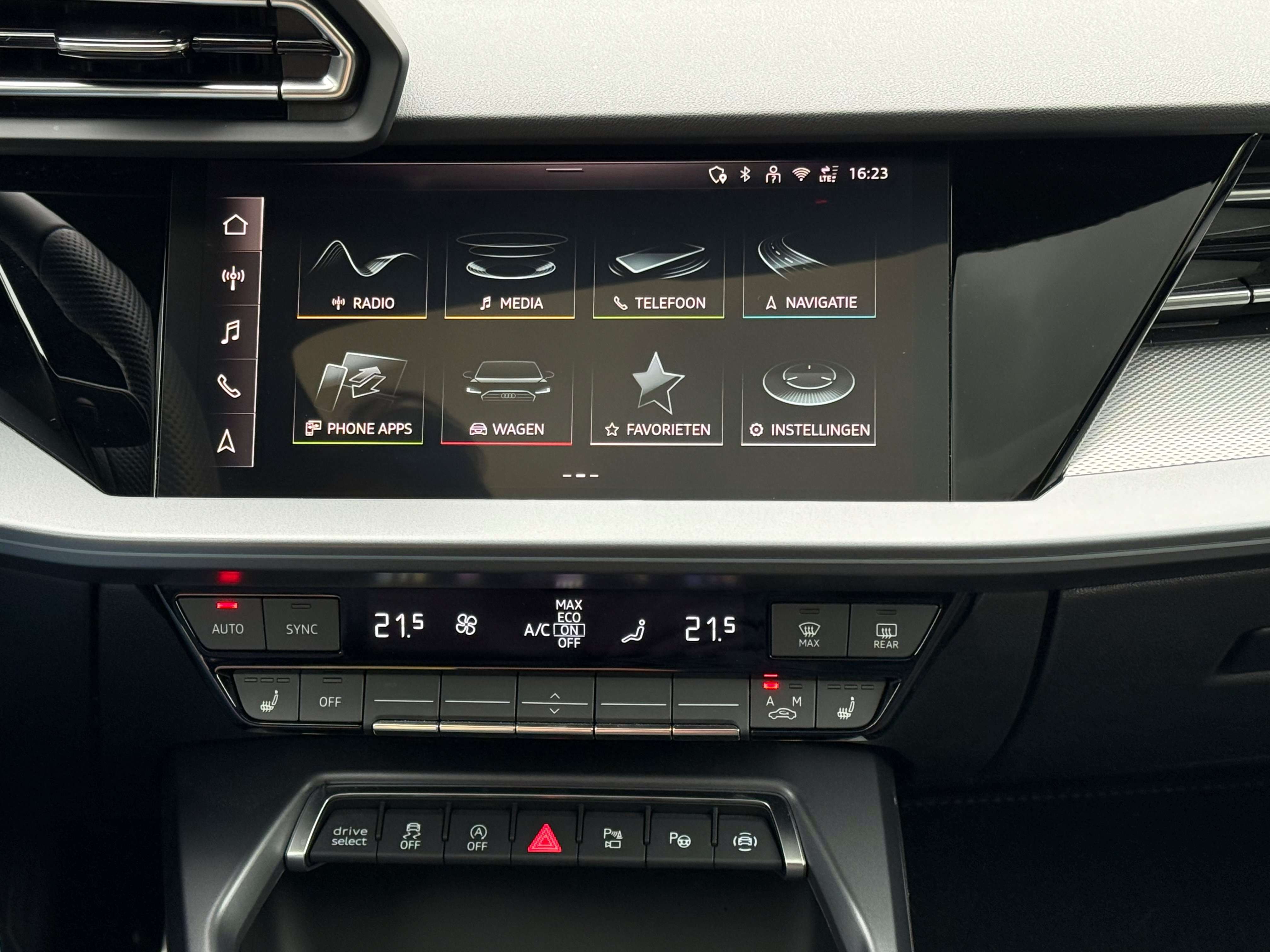 Audi A3 1.5 35 TFSI S-LINE INT/EXT SONOS PANODAK CARPLAY