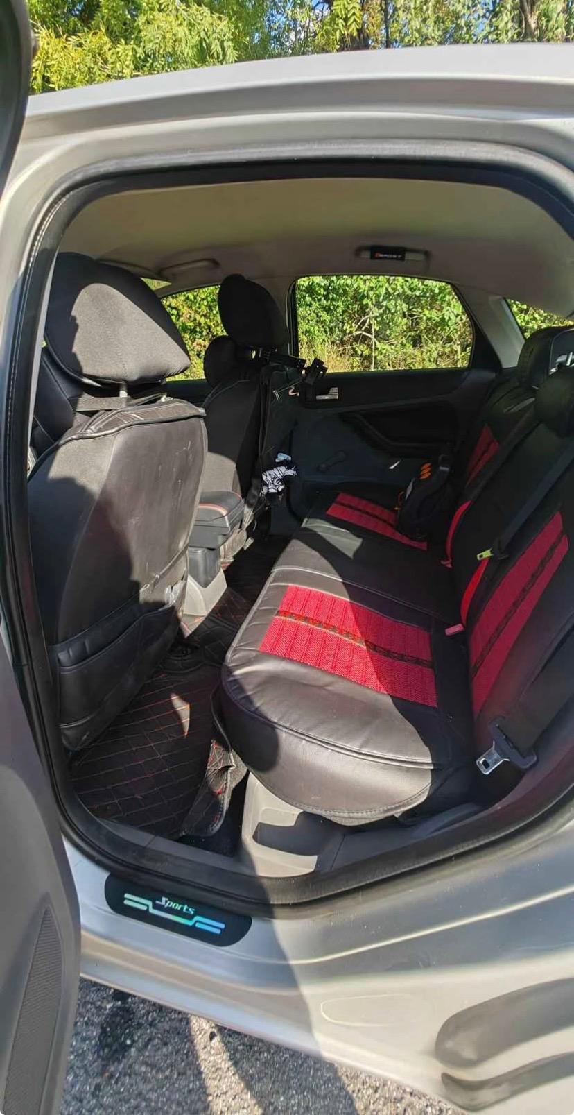 Ford Focus II 1.8 TDCI 115 TITANIUM 5P
