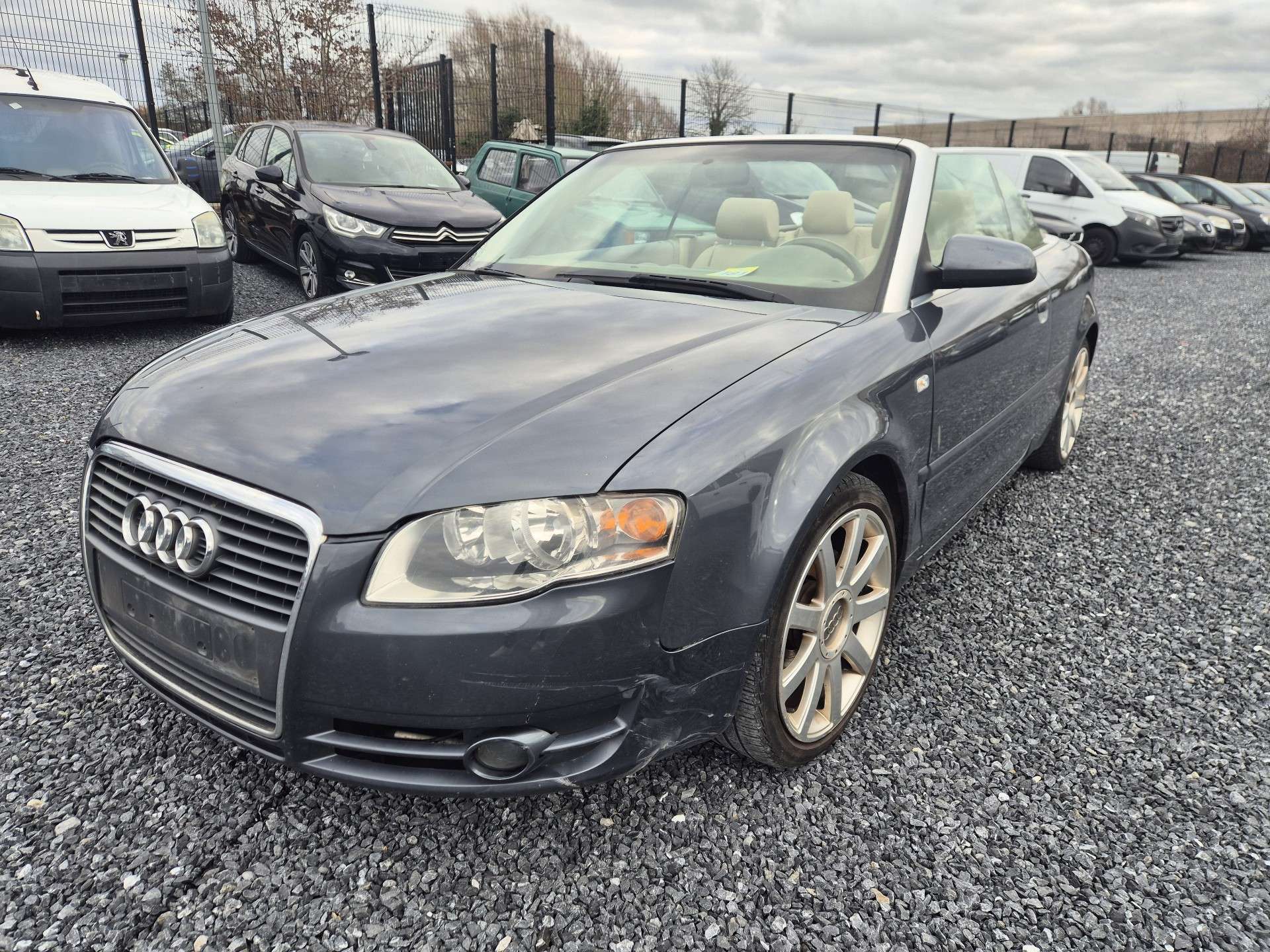 Audi A4 A4 Cabriolet TDI POUR MARCHAND OU EXPORT