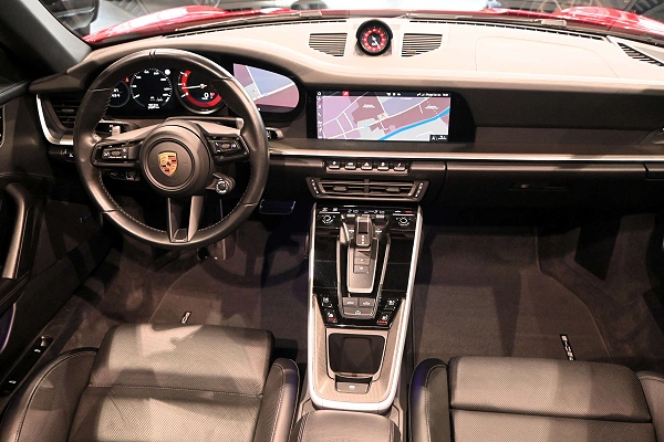 Porsche 992 911 Carrera 4S Cabriolet *360°/CHRONO/BOSE/ACC*