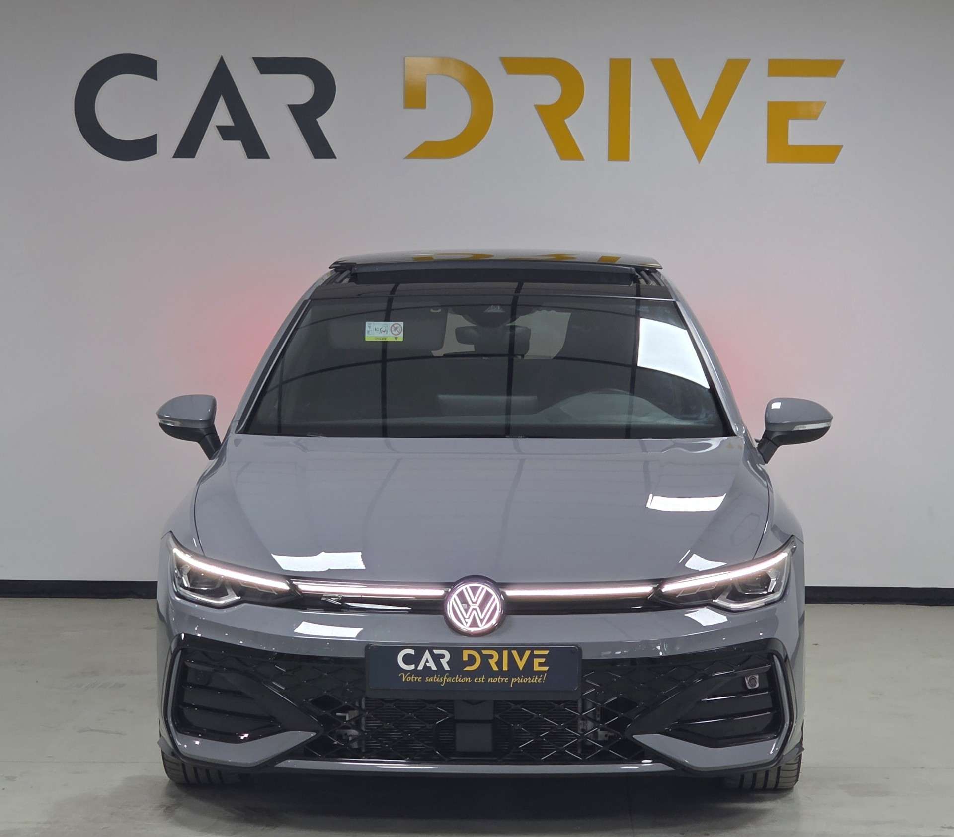 Volkswagen Golf 1.5 eTSI R-Line PANO/CAM/FULL OPTIONS/1ER PROPRIO