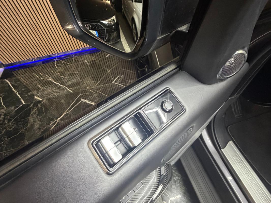 Land Rover Range Rover Sport Mark VIII V8 S/C 5.0L 575ch SVR