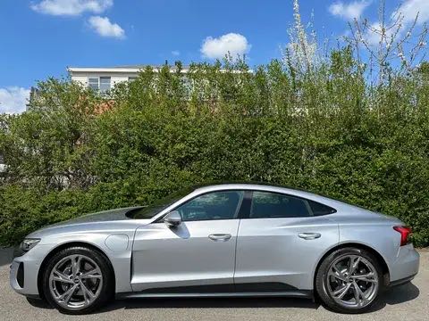 Audi E-tron 93.4 kWh Quattro NAVI PANO CAMERA 360 CUIR KEYLESS