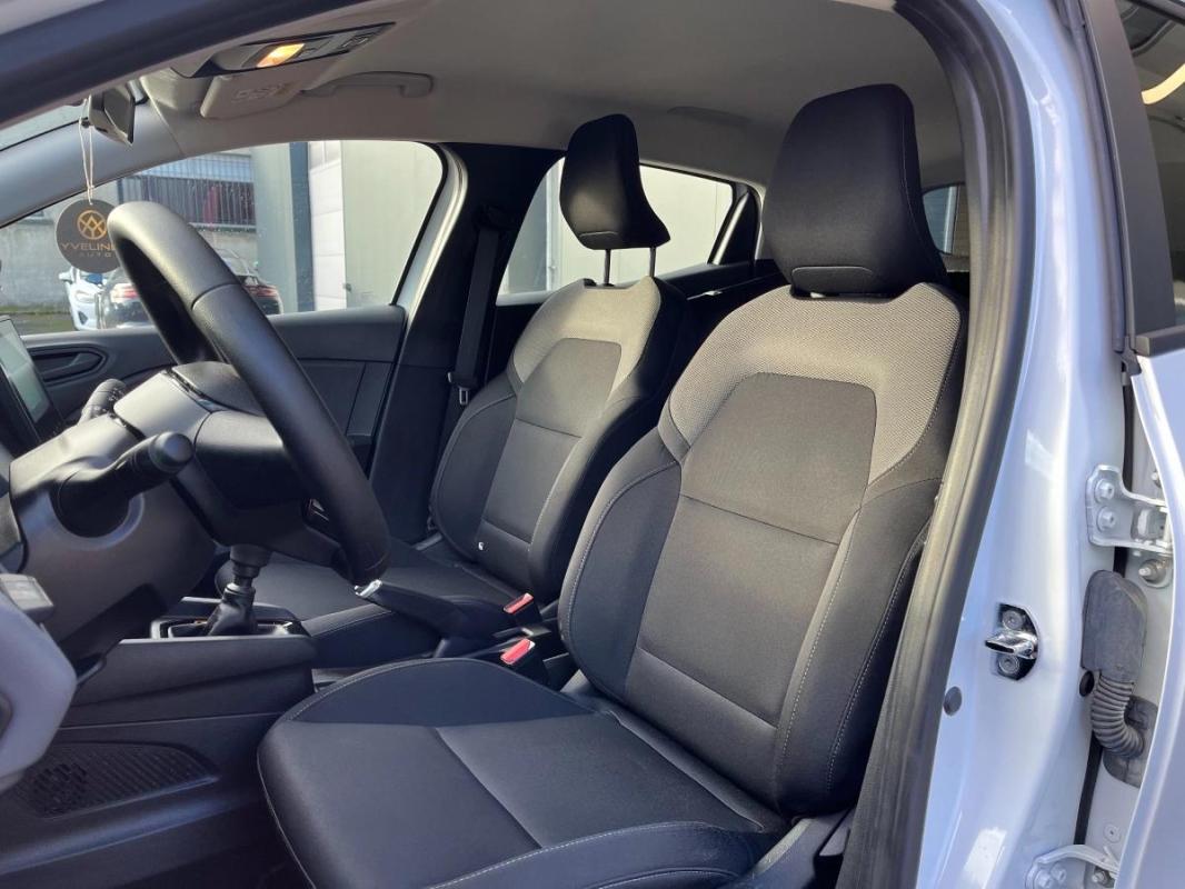 Renault Clio 5 (V) | TCE 90 BUSINESS 1ERE MAIN FR SOCIETE 2 PLACES GPS CARPLAY CAMERA GA943