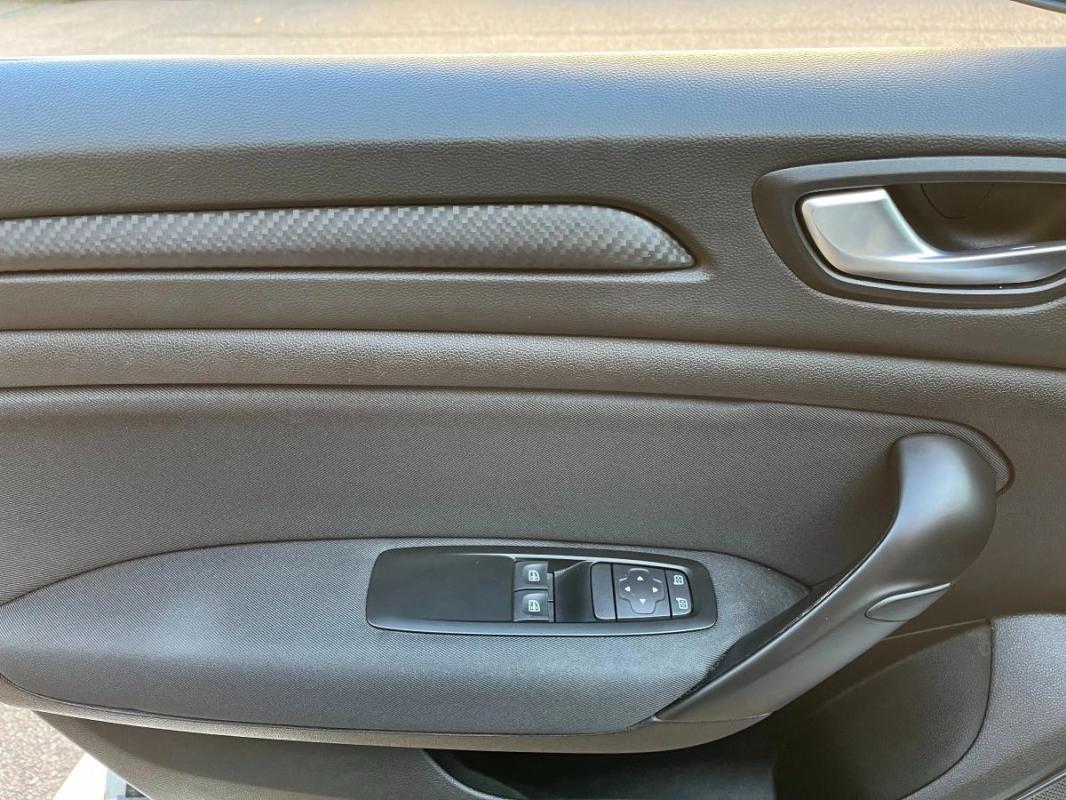 Renault Megane 4 (IV) | BDCI 95 BUSINESS 1ERE MAIN FR SUIVI SOCIETE 2 PLACES GPS REF_FG231