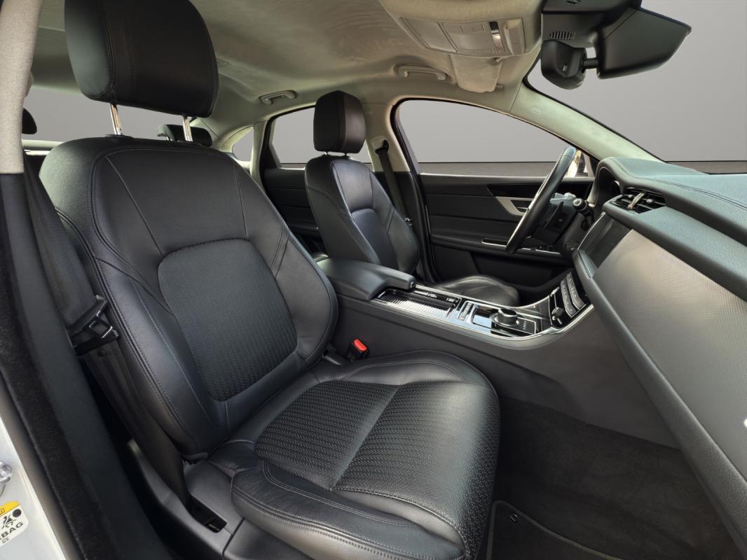 Jaguar Xf 2.0 D - 180 ch BVA Prestige