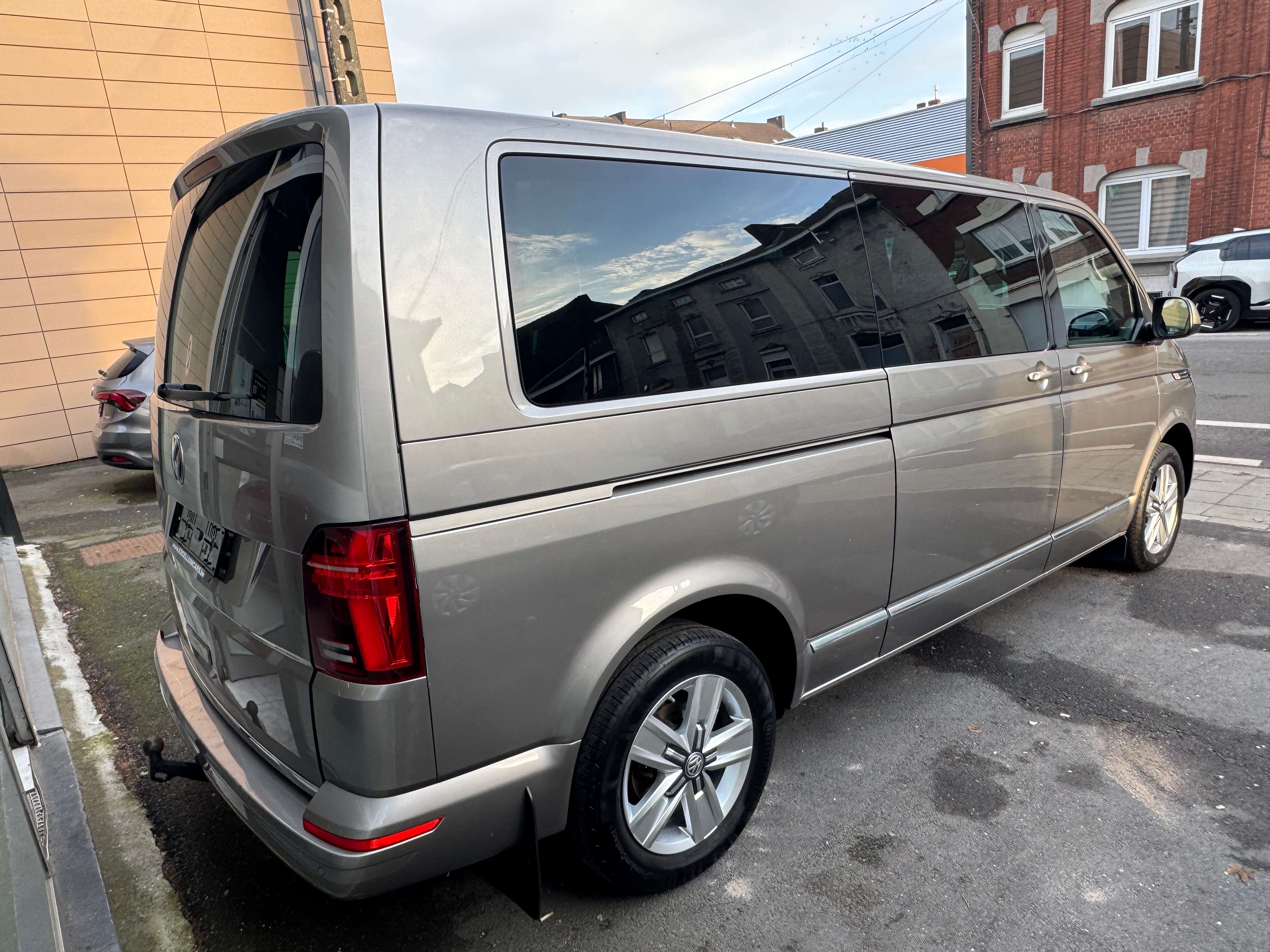 Volkswagen T6.1 Caravelle 2.0 TDi DSG Double Cabine 5place Gps Led Full Opt