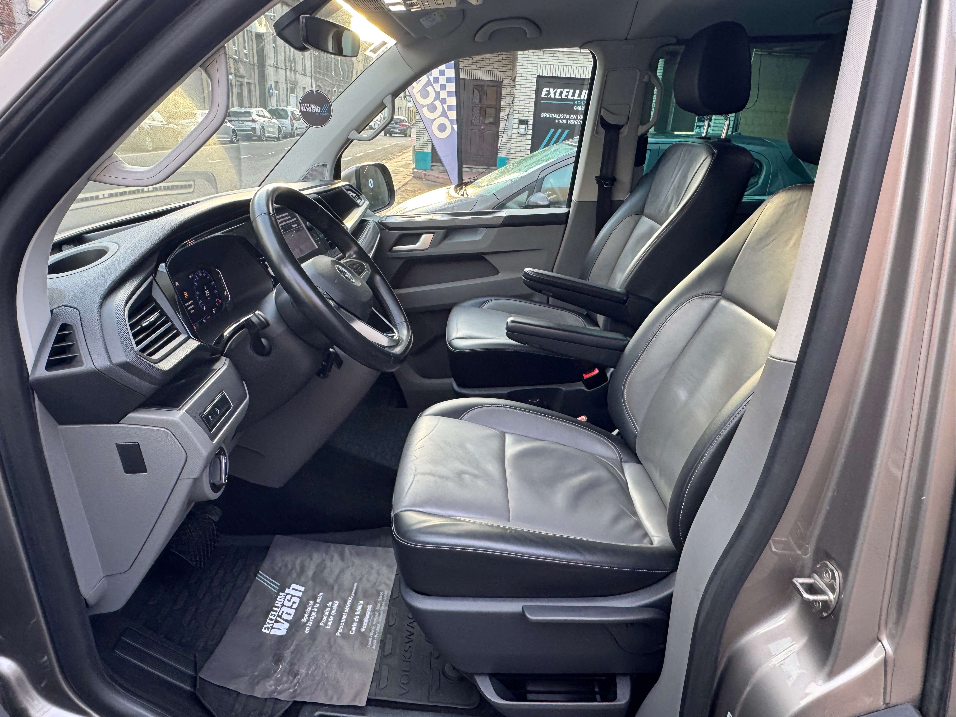 Volkswagen T6.1 Caravelle 2.0 TDi DSG Double Cabine 5place Gps Led Full Opt