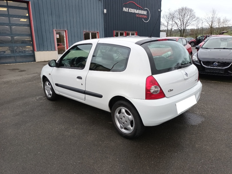 Renault CLIO II CAMPUS 1.2 16V 75CH AUTHENTIQUE ECO² 3P