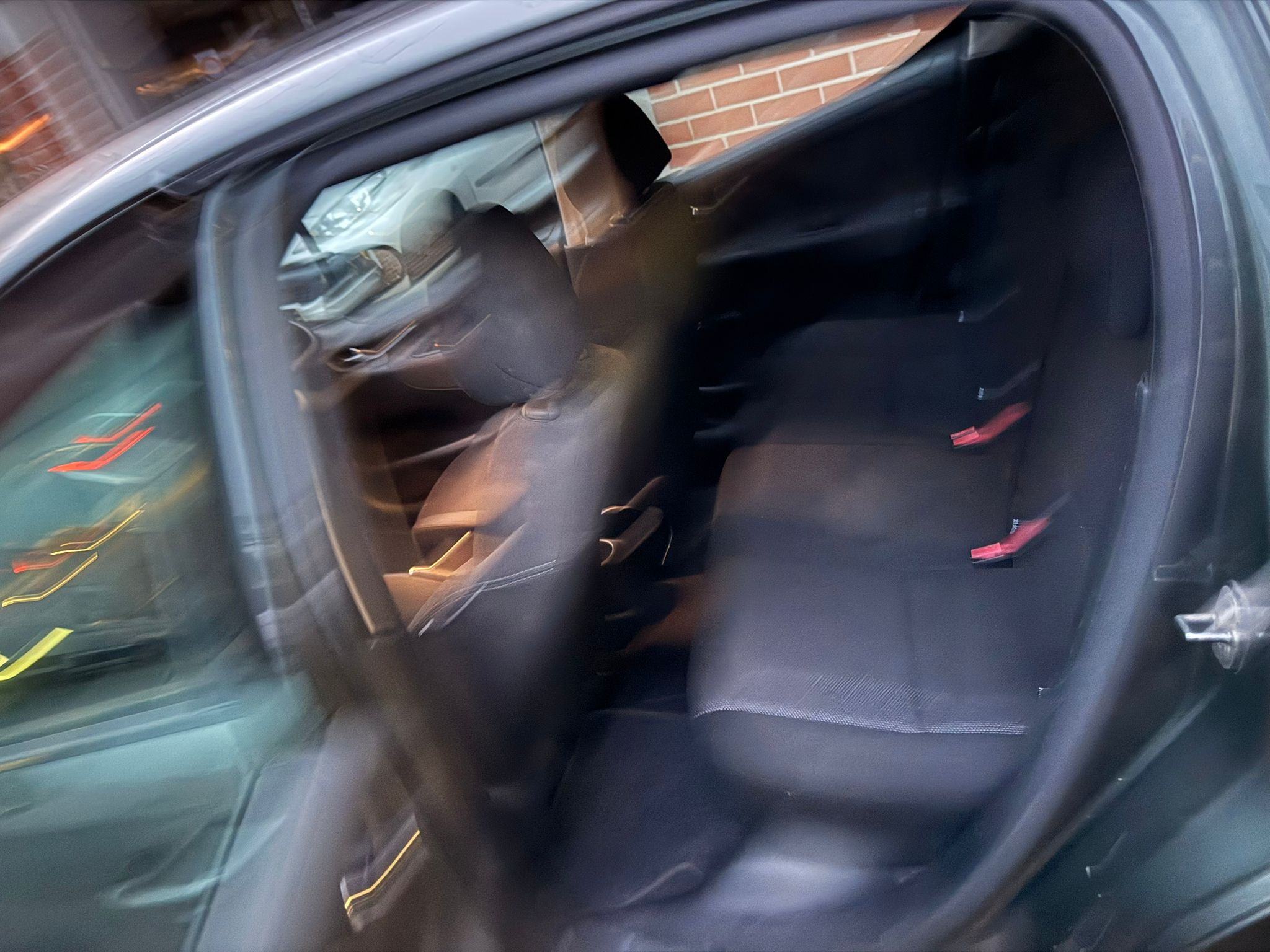 Peugeot 207 1,4 ESSENCE