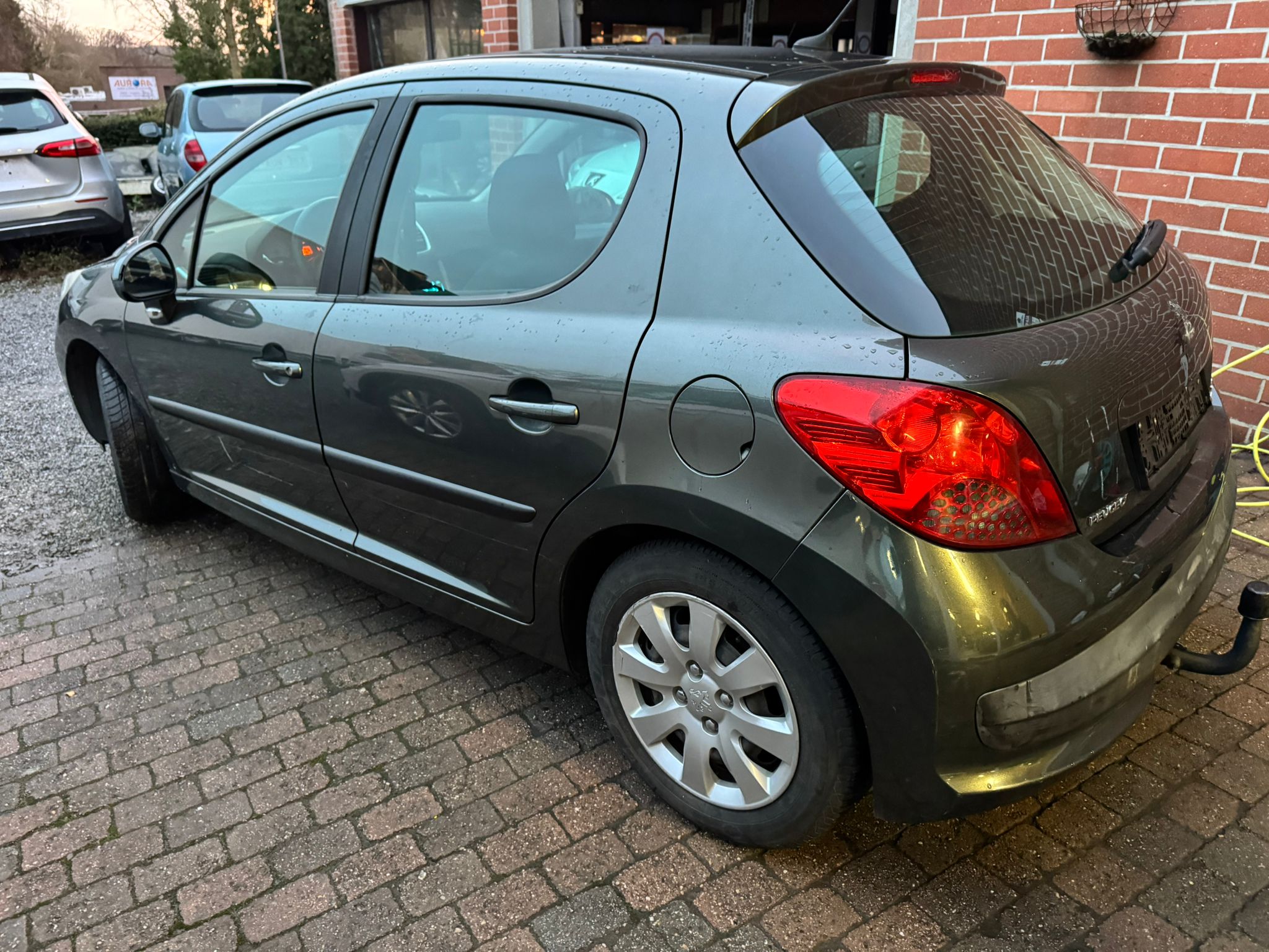 Peugeot 207 1,4 ESSENCE