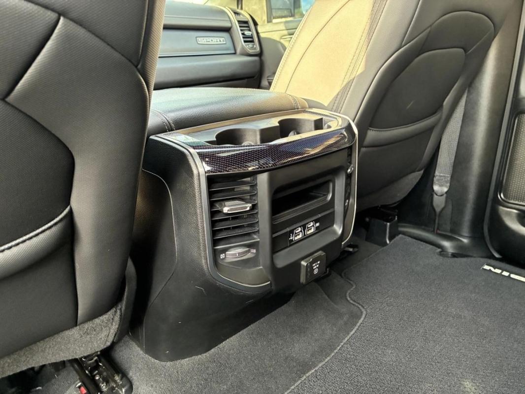 Dodge Ram 1500 5.7 V8 HEMI SPORT BVA / TOIT OUVRANT // VEHICULE FRANCAIS GARANTIE