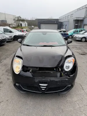 Alfa Romeo Mito Accidenté