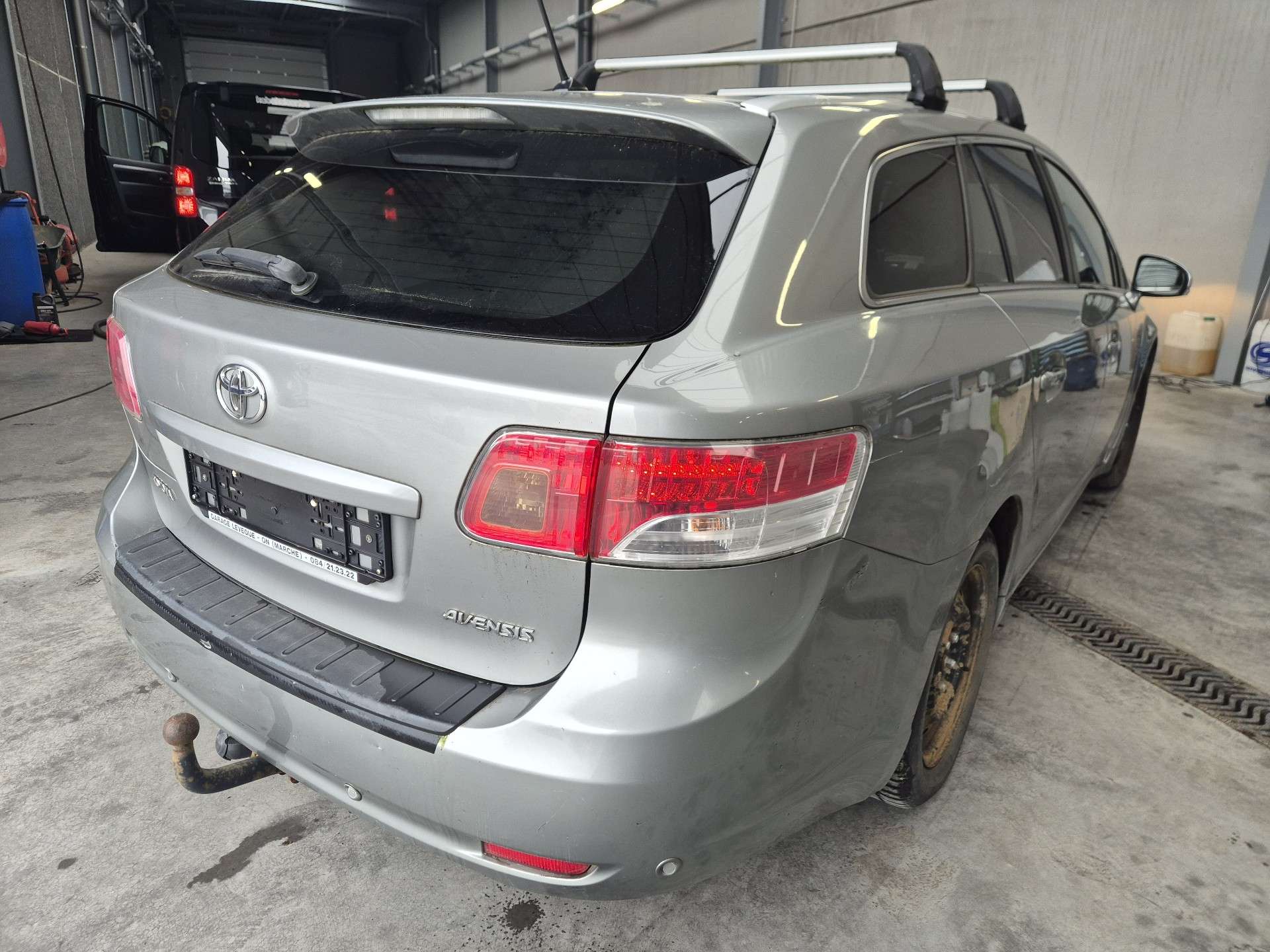 Toyota Avensis 2.0 D-4D Sol //MARCHAND OU EXPORT//