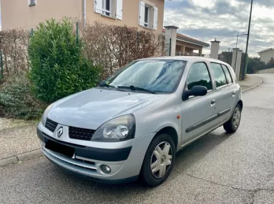 Renault Clio II (2) 1.2 16S AUTHENTIQUE 5P