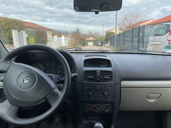 Renault Clio II (2) 1.2 16S AUTHENTIQUE 5P