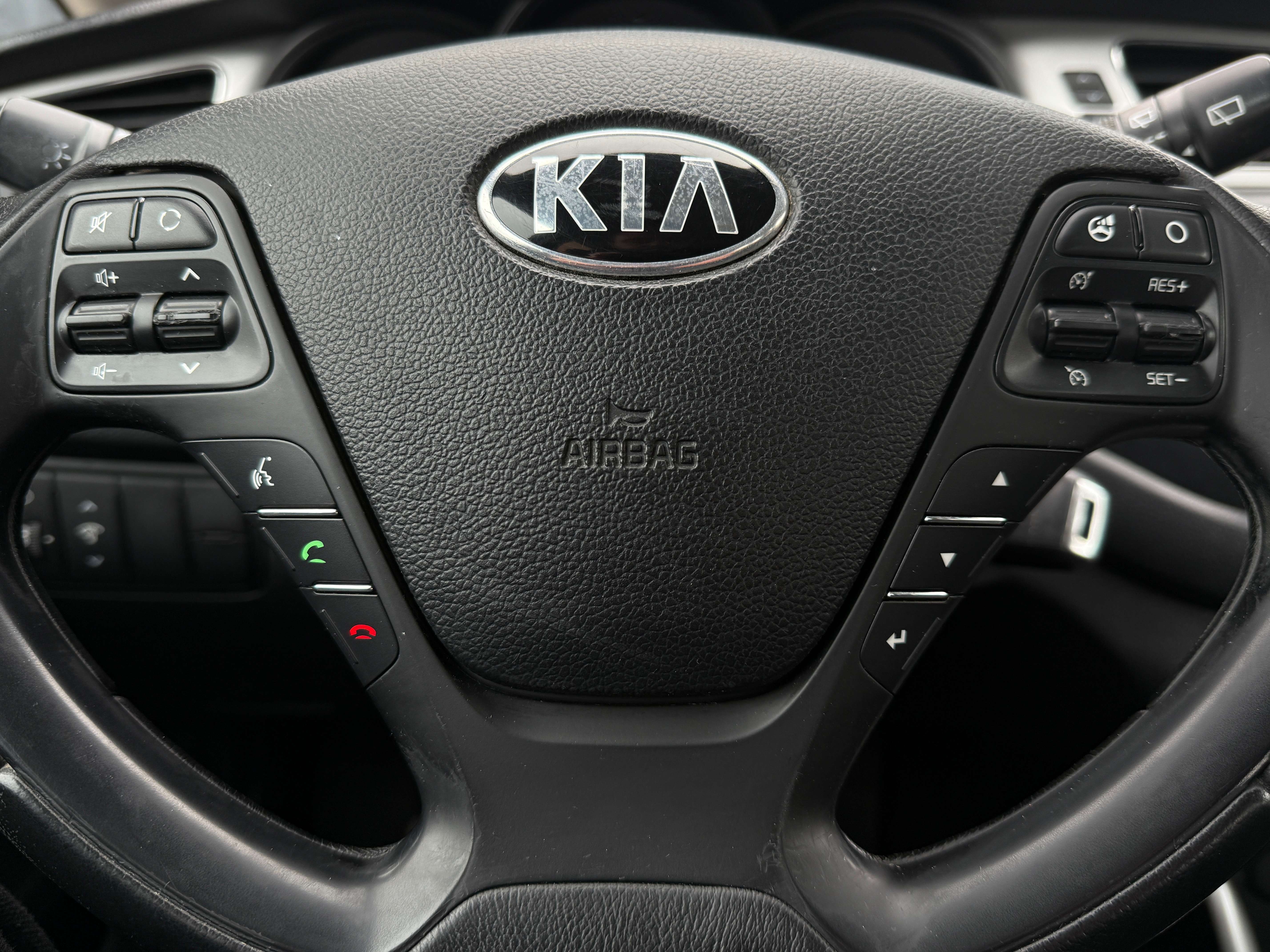 Kia Ceed SW / cee'd SW Cee'd SW 1.4i Easy A.c Euro 5b /// /// /// ///