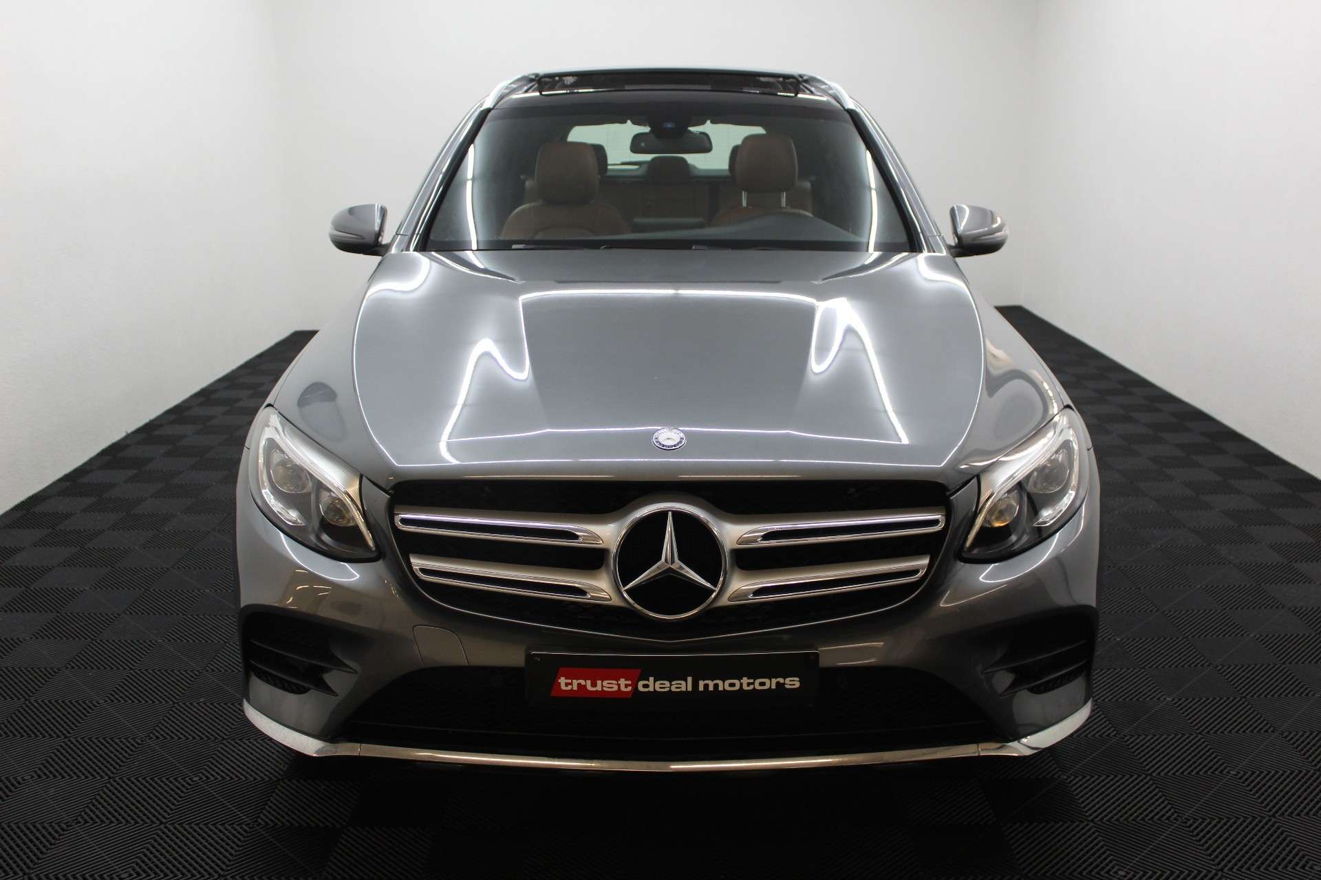 Mercedes-Benz GLC 250 GLC 250 4-Matic * AMG * PANO * GARANTIE *