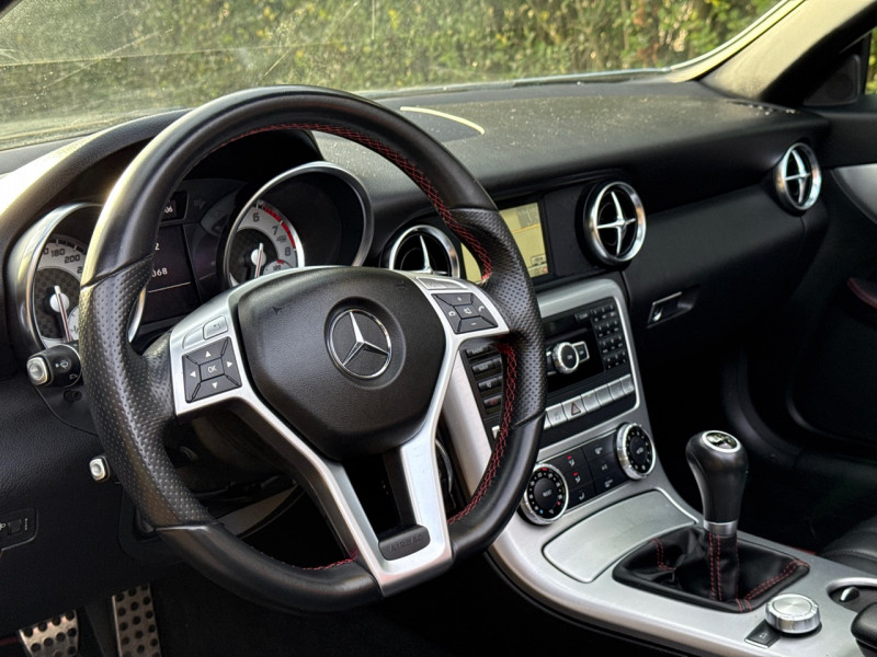Mercedes-Benz CLASSE SLK 200 * PACK AMG * 87.000KM * 2016 * CUIR * GPS * SIEGES CHAUFF * LED