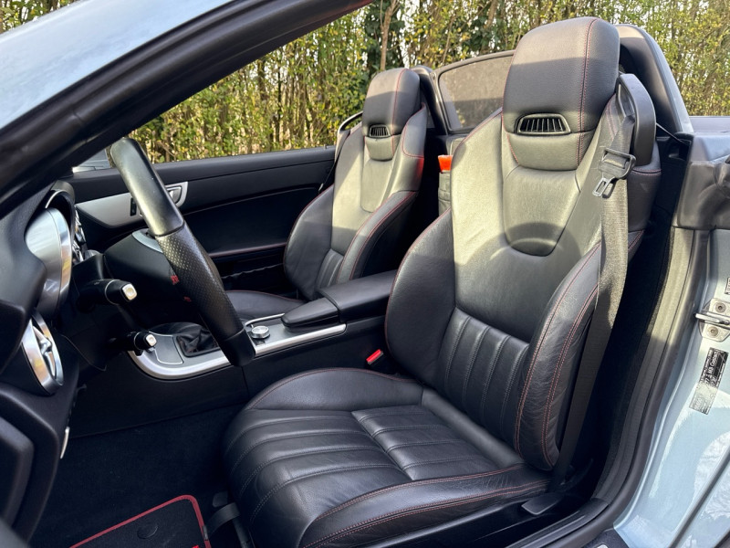 Mercedes-Benz CLASSE SLK 200 * PACK AMG * 87.000KM * 2016 * CUIR * GPS * SIEGES CHAUFF * LED