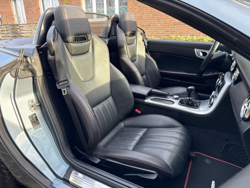 Mercedes-Benz CLASSE SLK 200 * PACK AMG * 87.000KM * 2016 * CUIR * GPS * SIEGES CHAUFF * LED