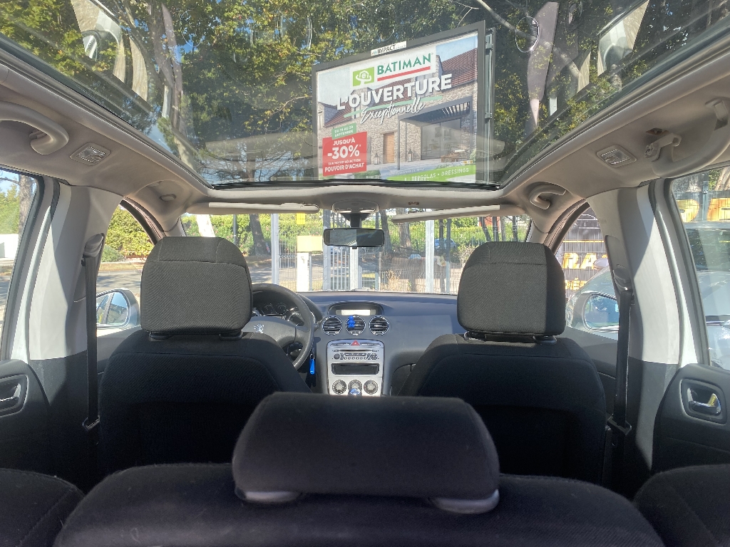 Peugeot 308 1.6 HDi 110ch BLUE LION Confort