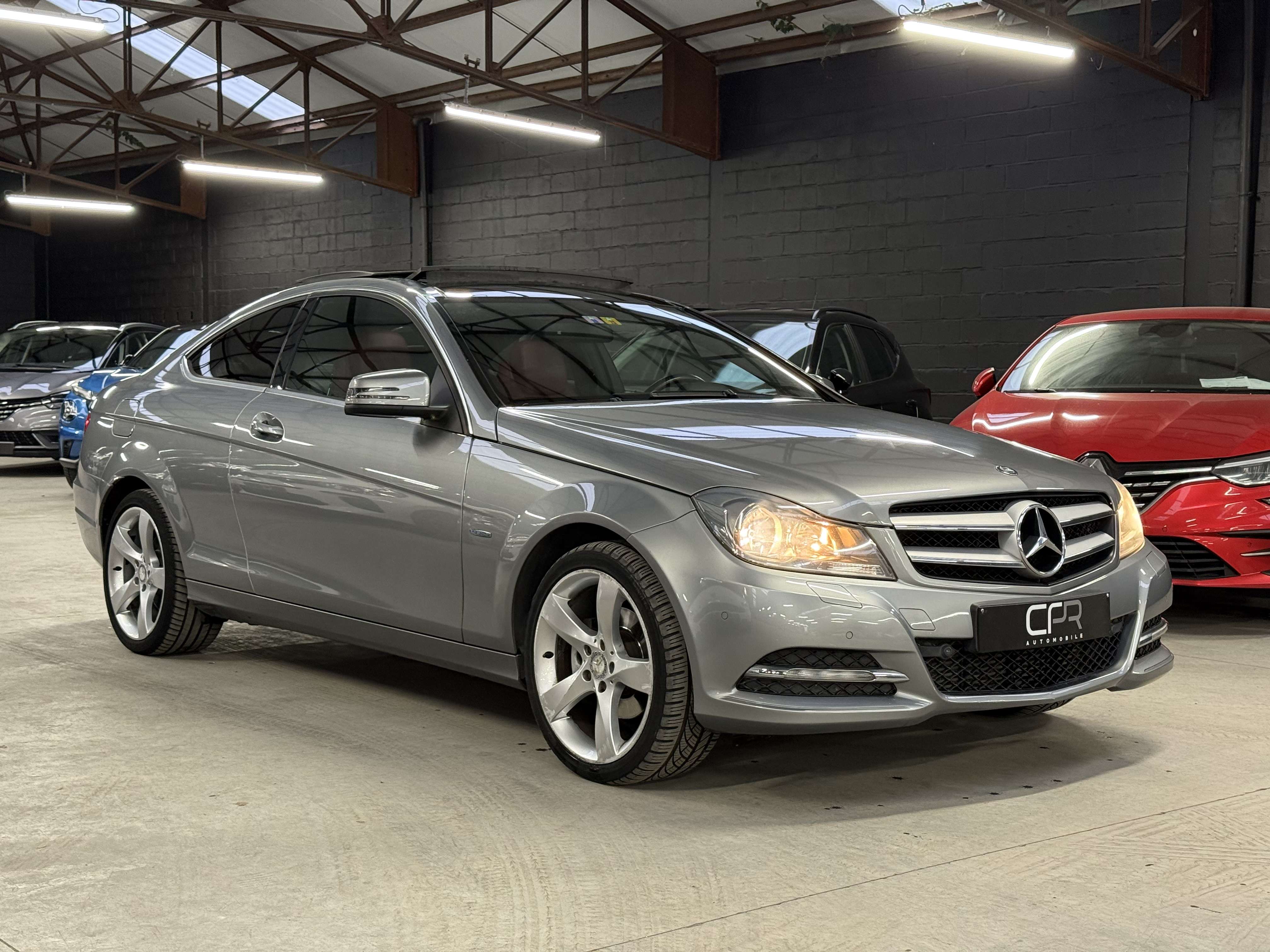 Mercedes-Benz C 220 CDI * TVA * 1ER PROP * TOIT PANO * SIEGE CH * CUIR