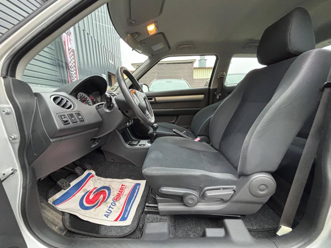 Suzuki Swift II 1.3 DDiS 75ch in the city 3p