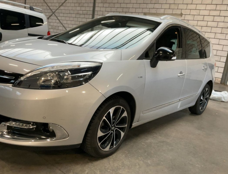 Renault GRAND SCENIC III 1.6 DCI 130CH ENERGY BOSE ECO² 7 PLACES