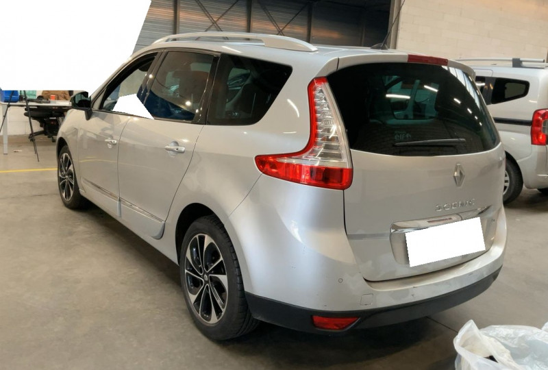 Renault GRAND SCENIC III 1.6 DCI 130CH ENERGY BOSE ECO² 7 PLACES