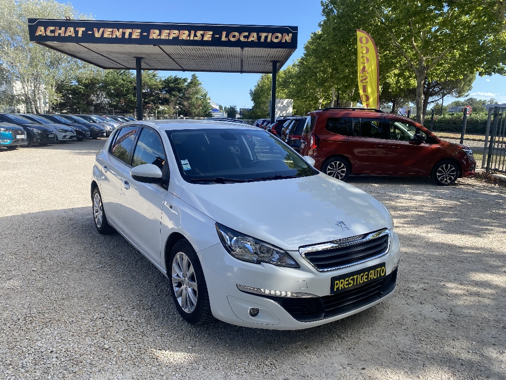 Peugeot 308 1.6 BlueHDi 120ch EAT6 STYLE