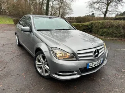 Mercedes-Benz Classe C III (2) 200 CDI BLUEEFFICIENCY AVANTGARDE 7G-TRONIC