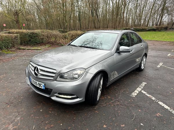 Mercedes-Benz Classe C III (2) 200 CDI BLUEEFFICIENCY AVANTGARDE 7G-TRONIC